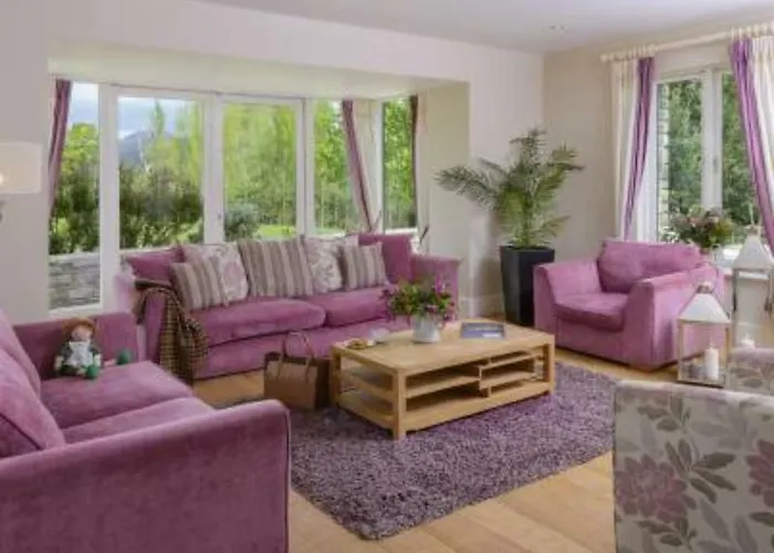 Sheen Falls Country Club Holiday Homes מלון *