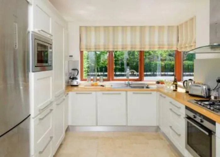 Sheen Falls Country Club Holiday Homes * קנמארה